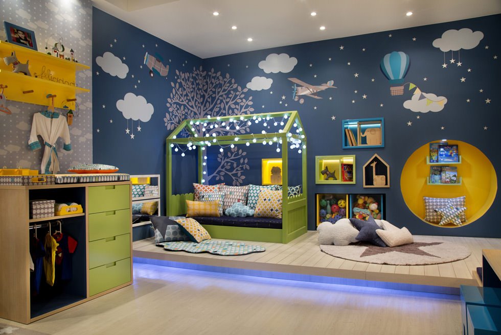 Bellissima cameretta per bambini, molto colorata e ben illuminata - Idee illuminazione stanza ragazzi