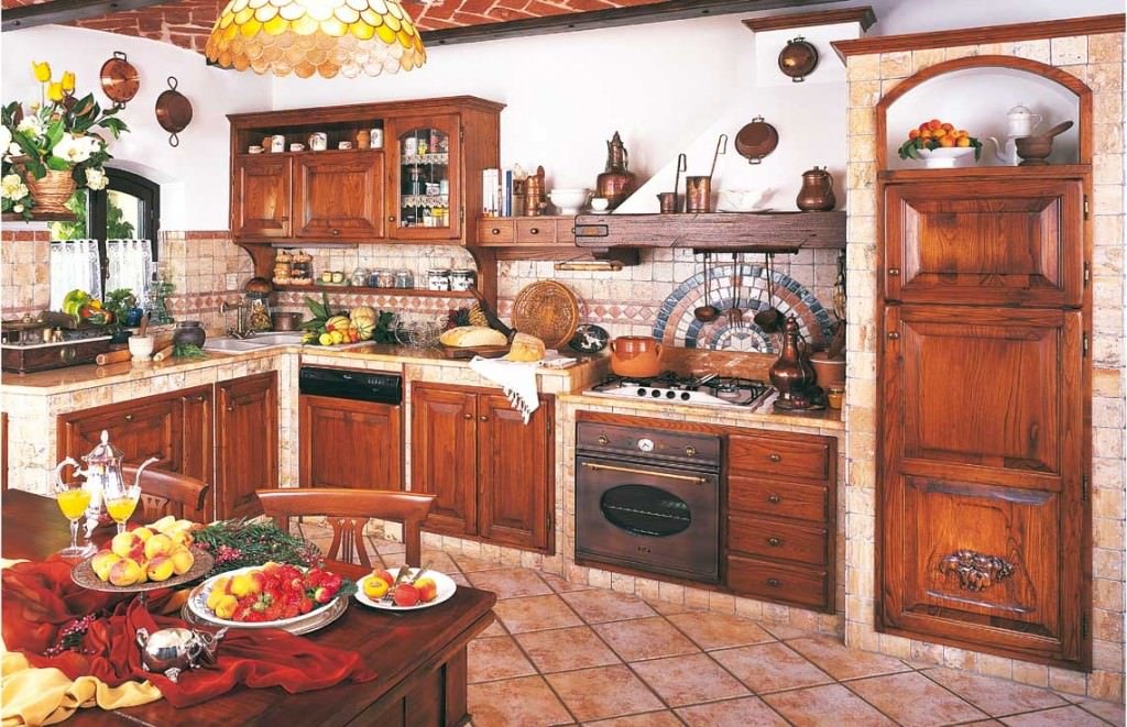 Stile classico rustico per chi ama cucinare - legno e gres porcellanato, colori della terra