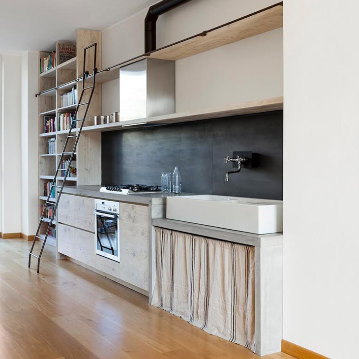 Design cucina Milano, stile rustico moderno - legno, cemento e acciaio inox