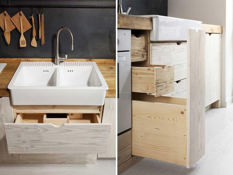 Cucina rustica Katrin Arens con lavello e rubinetto Ikea, presente nel ex casa dei suoi clienti