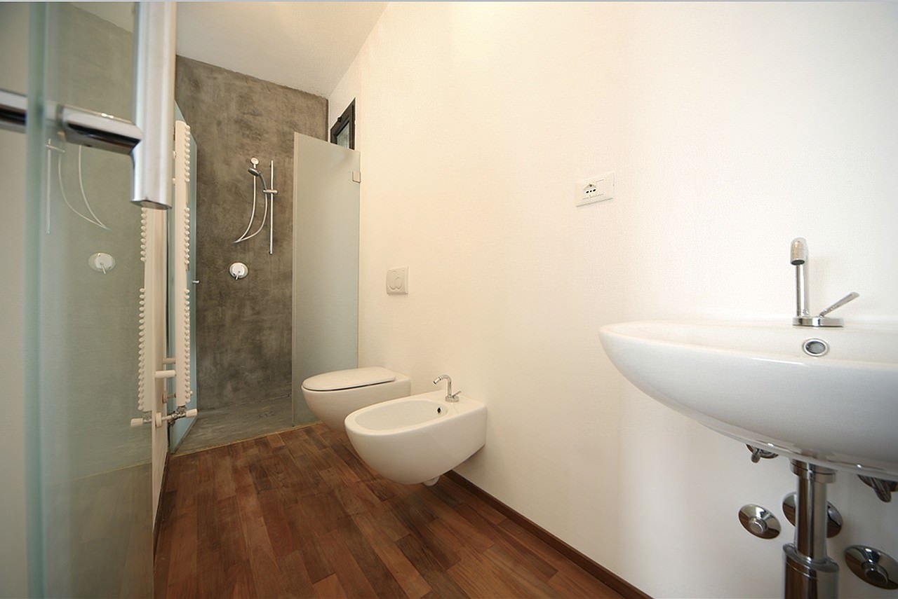 Ristrutturazione piccola casa piccolo bagno - Start Preventivi